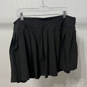 Old Navy pleated athletic skirt